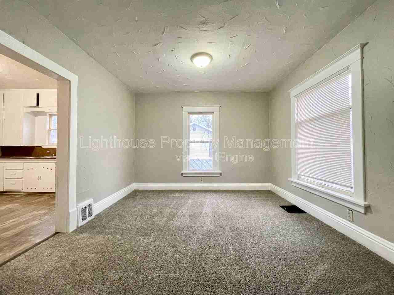 2816 Park St - Photo 4 of 16
