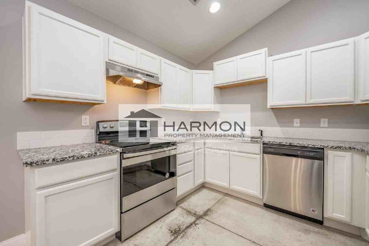 531 Sunflower Dr - Photo 3 of 8
