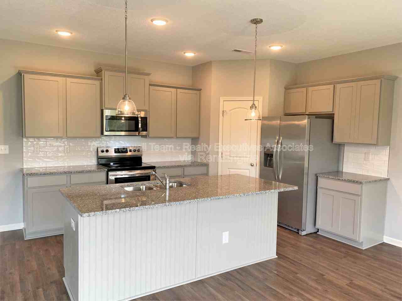 7852 Beeler Farms Ln - Photo 7 of 27