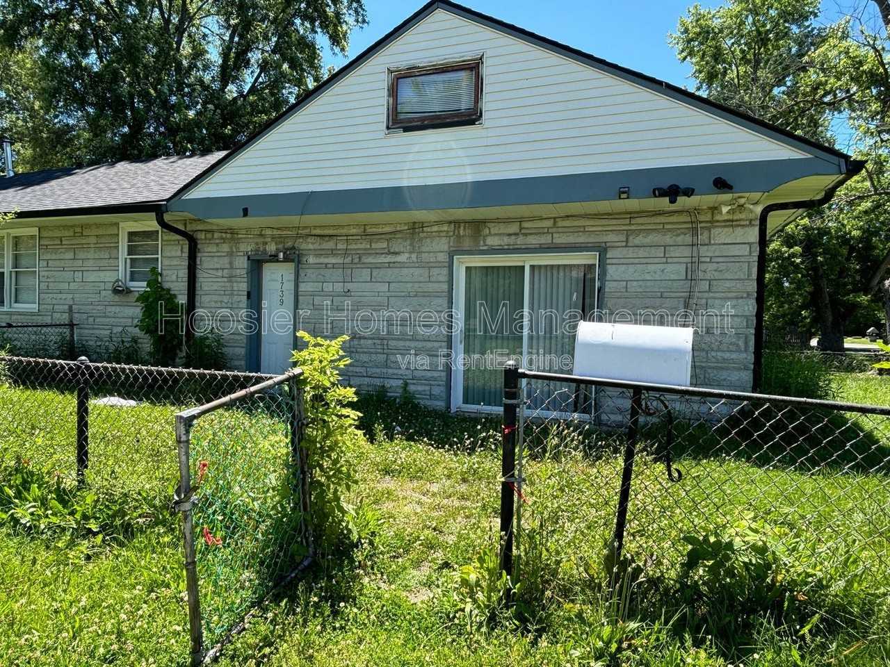 1739 Kildare Ave - Photo 2 of 12