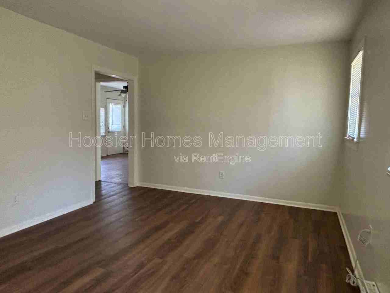 1739 Kildare Ave - Photo 4 of 12
