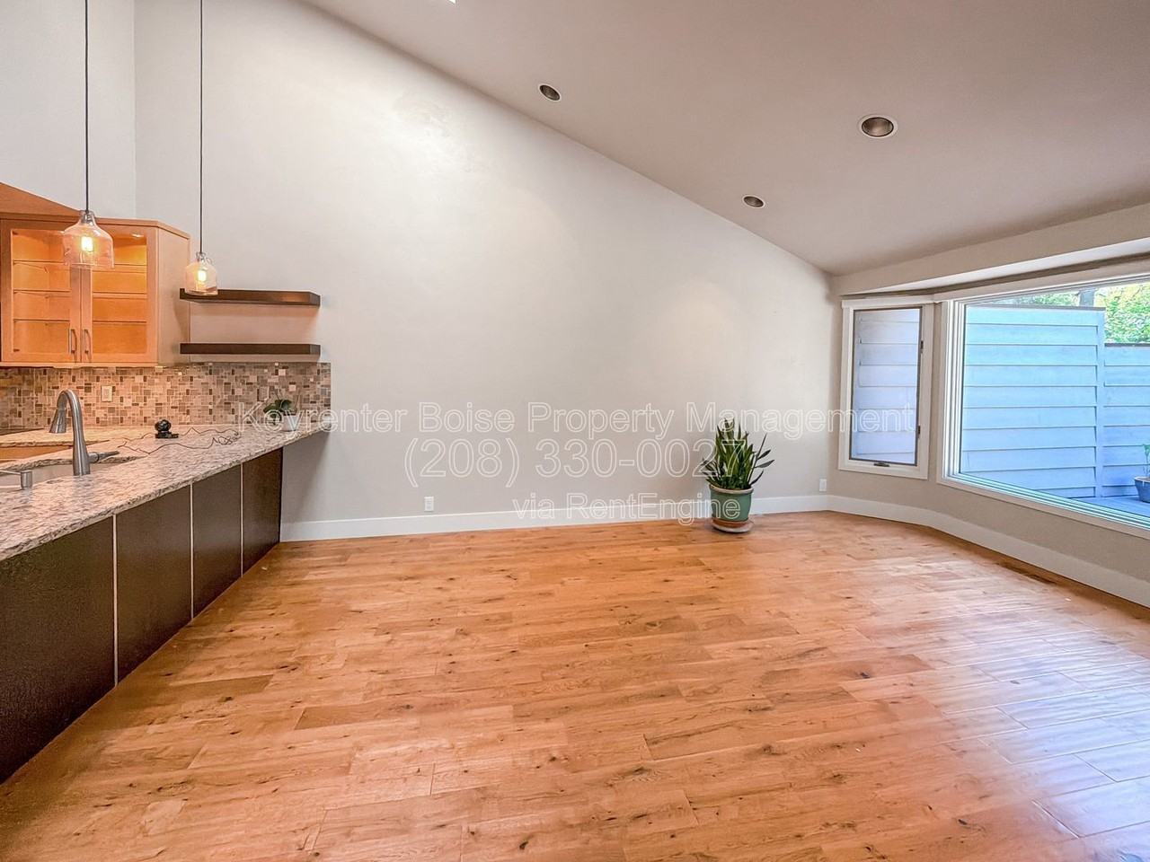 4780 N Riverfront Pl - Photo 4 of 24