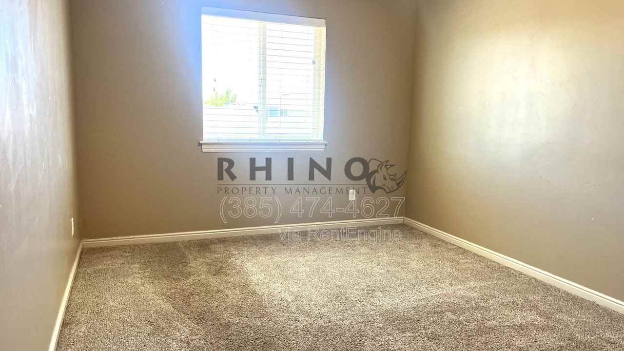 1385 W Bridal Veil Dr - Photo 5 of 20