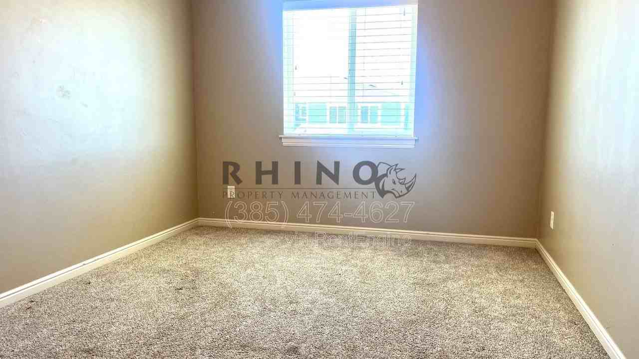 1385 W Bridal Veil Dr - Photo 6 of 20
