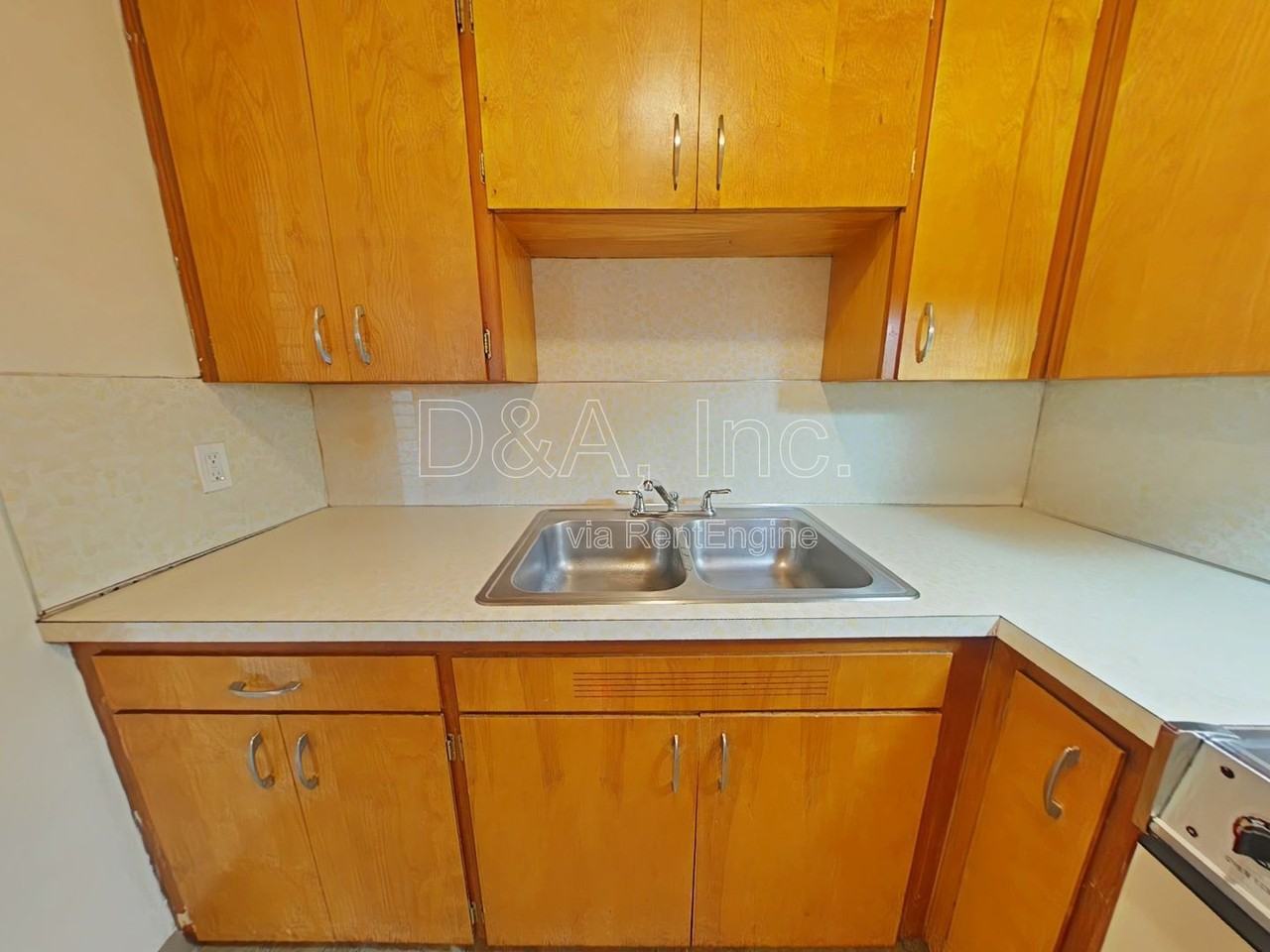 111 Nw 11th St #3 - Photo 5 of 10