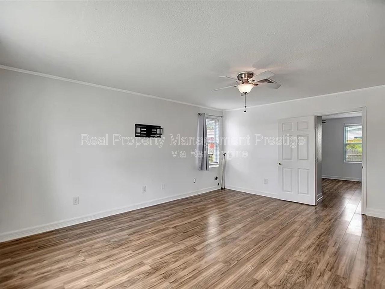 5309 Perry Ave - Photo 3 of 8