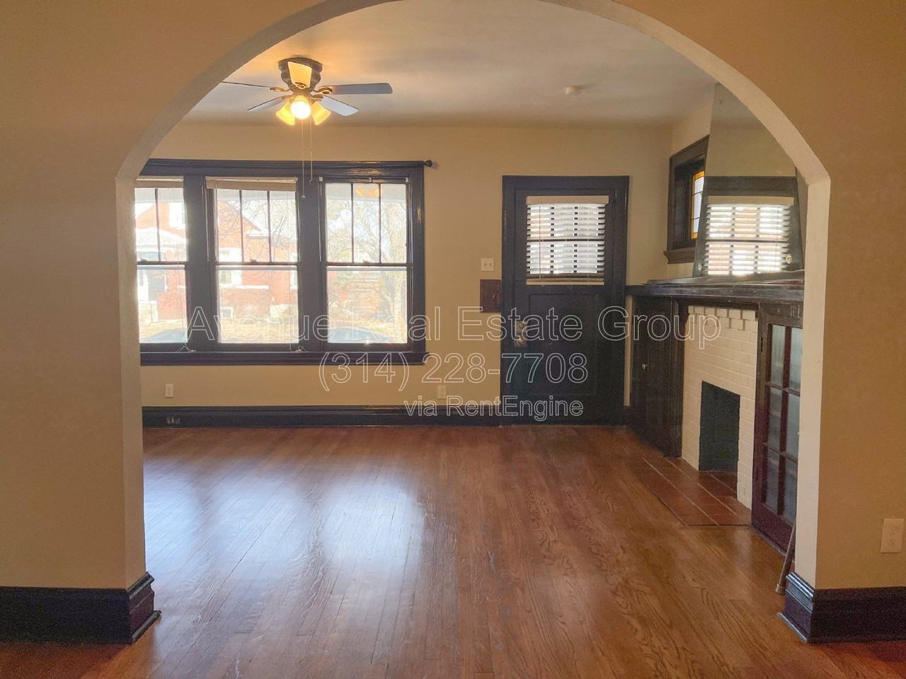 6044 Southwest Ave - Photo 4 of 15