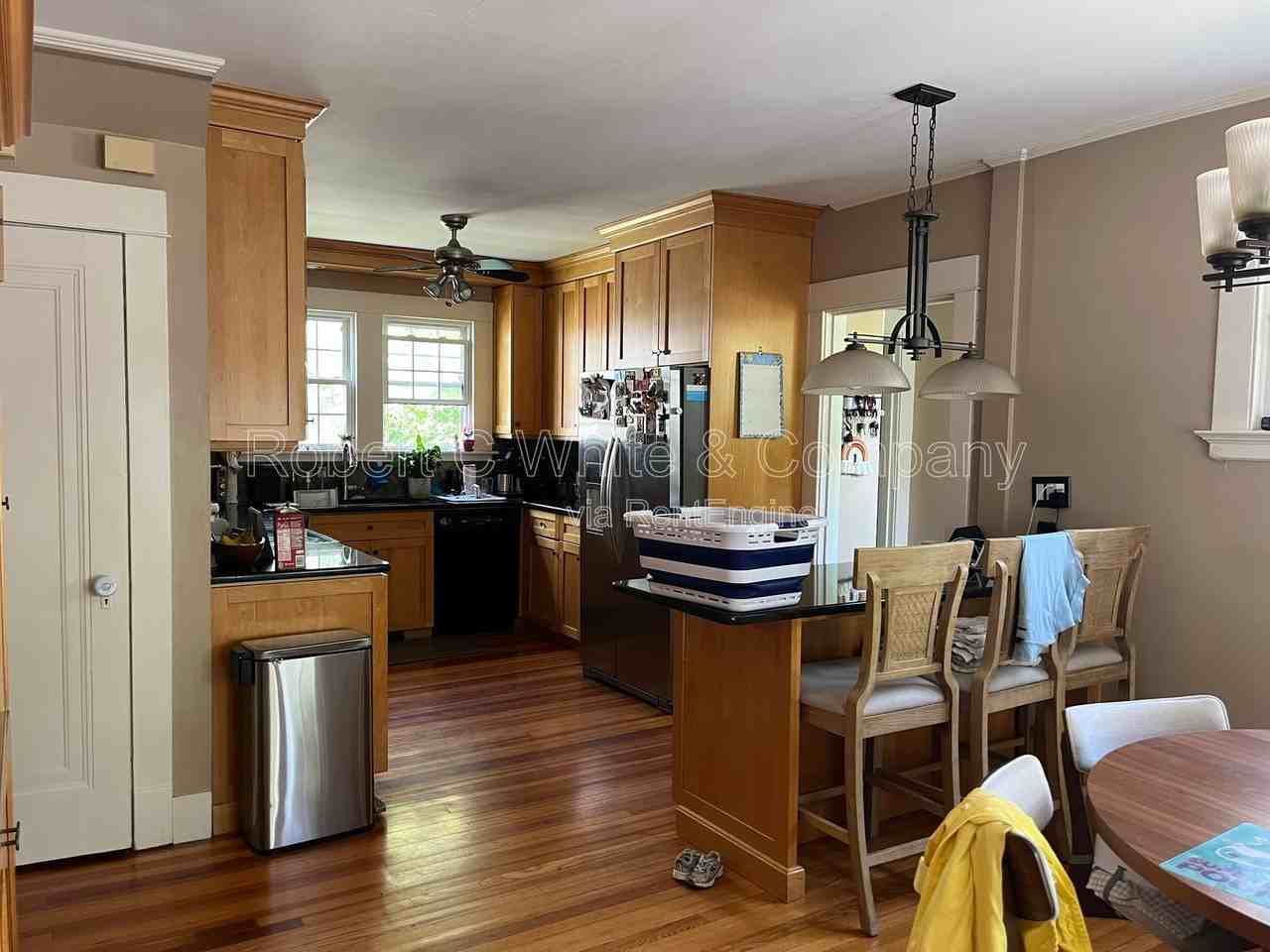 109 Ardmore St - Photo 5 of 25
