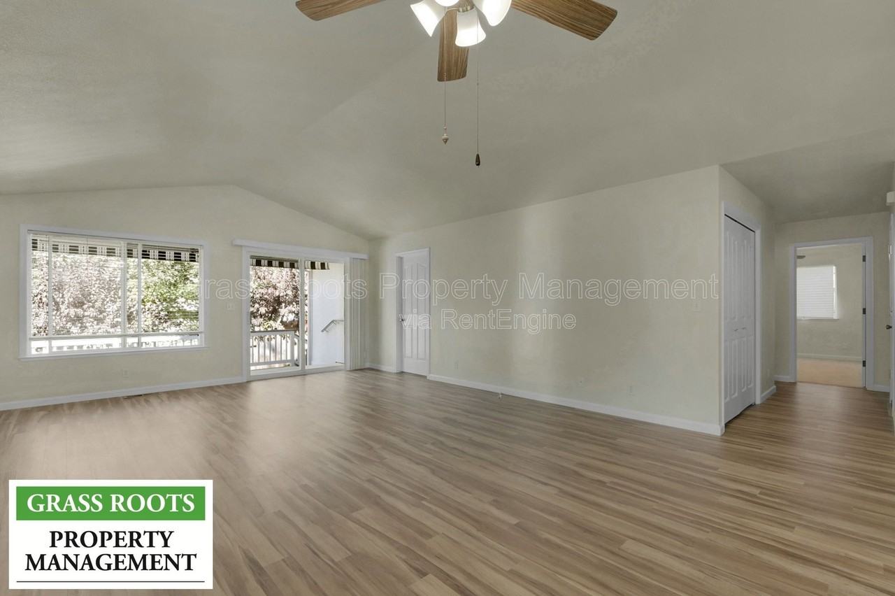 315 Vistamont Dr - Photo 7 of 14