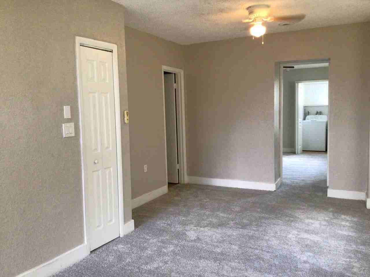 741 W Osceola St - Photo 2 of 18