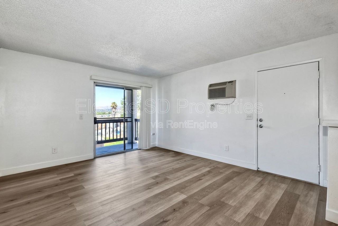 9356 Creekside Ct #50 - Photo 6 of 39