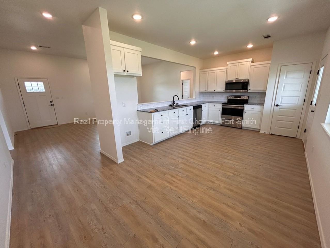 100 Countryside Way - Photo 4 of 17