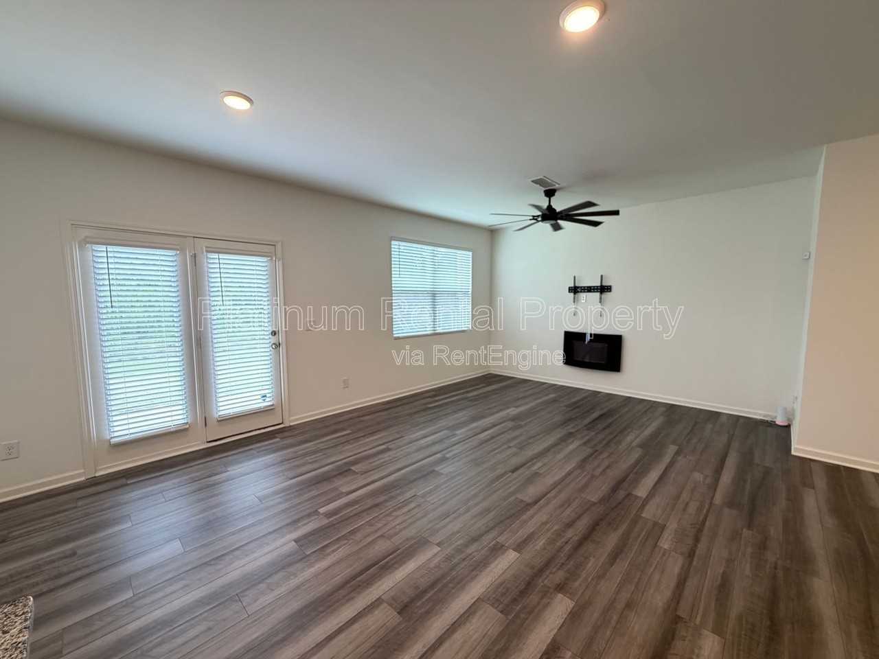 177 Swindon Dr - Photo 7 of 33
