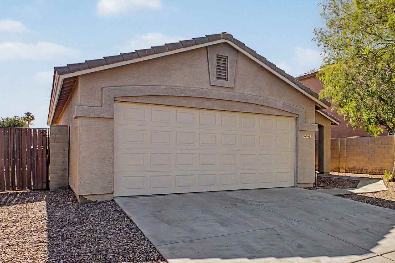 14718 N 154th Ln - Photo 4 of 29