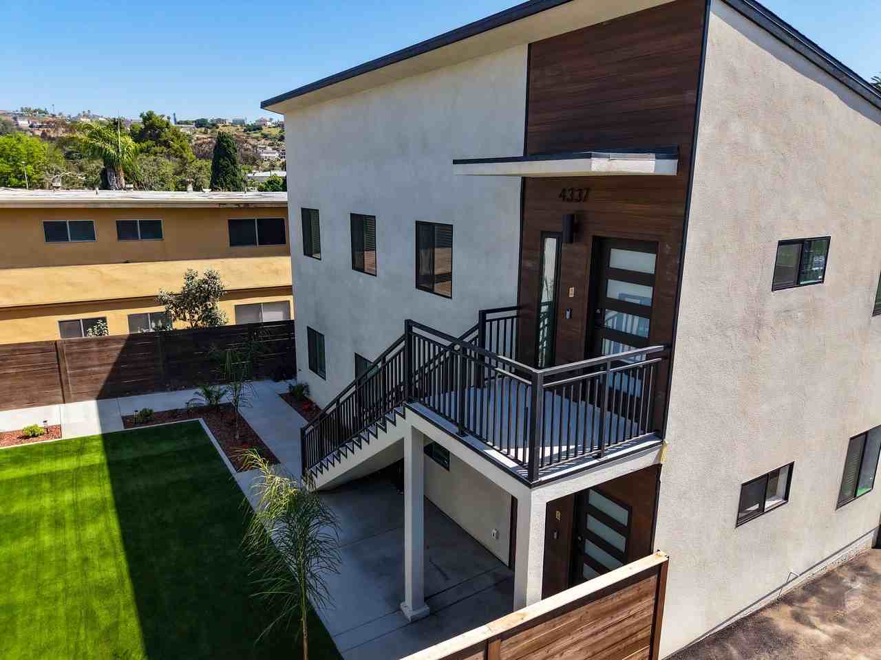 Park Villas La Mesa - Photo 5 of 40