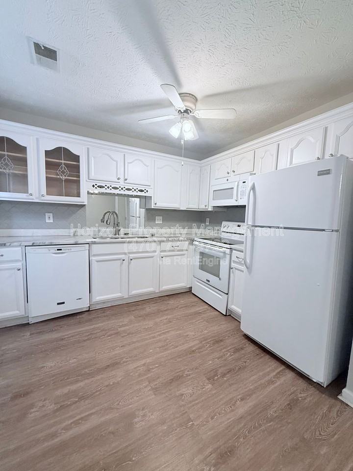 3512 Nutmeg Dr - Photo 6 of 20