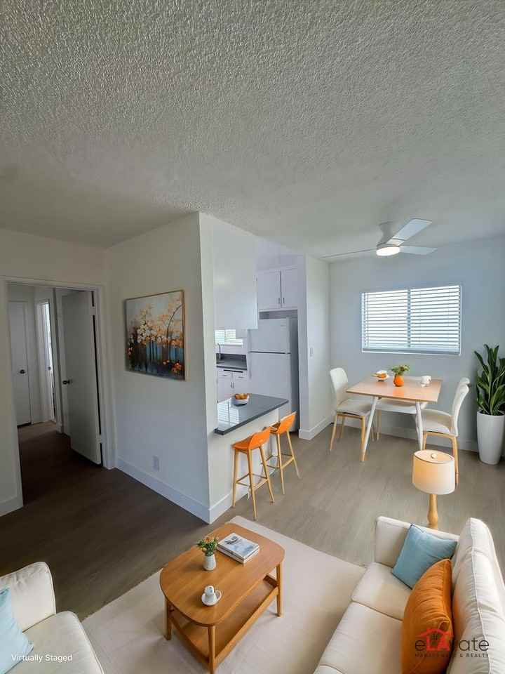 11816 Chandler Blvd #11 - Photo 5 of 19