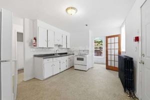 featured image of 114 King St #2