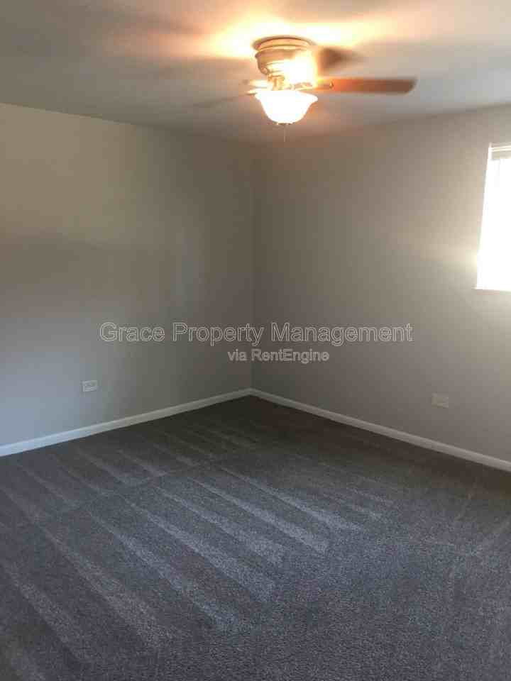 2900 Eliot Cir #4 - Photo 5 of 11