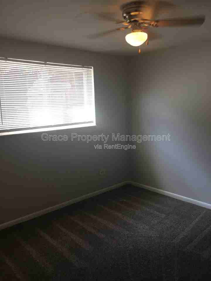 2900 Eliot Cir #4 - Photo 7 of 11