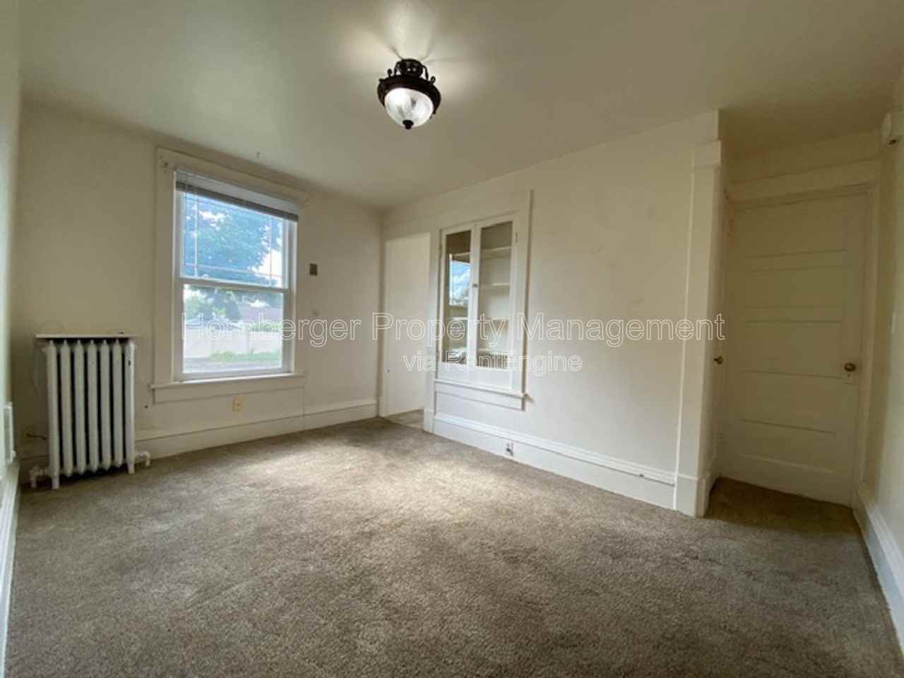 1432 W Knox Ave #1 - Photo 5 of 12