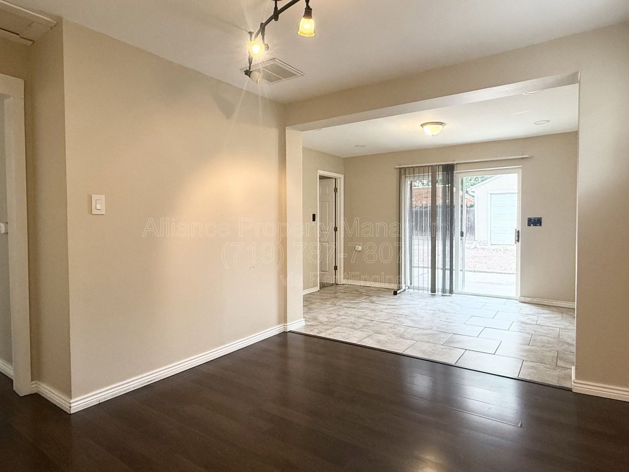 1724 Armstrong Ave - Photo 7 of 23