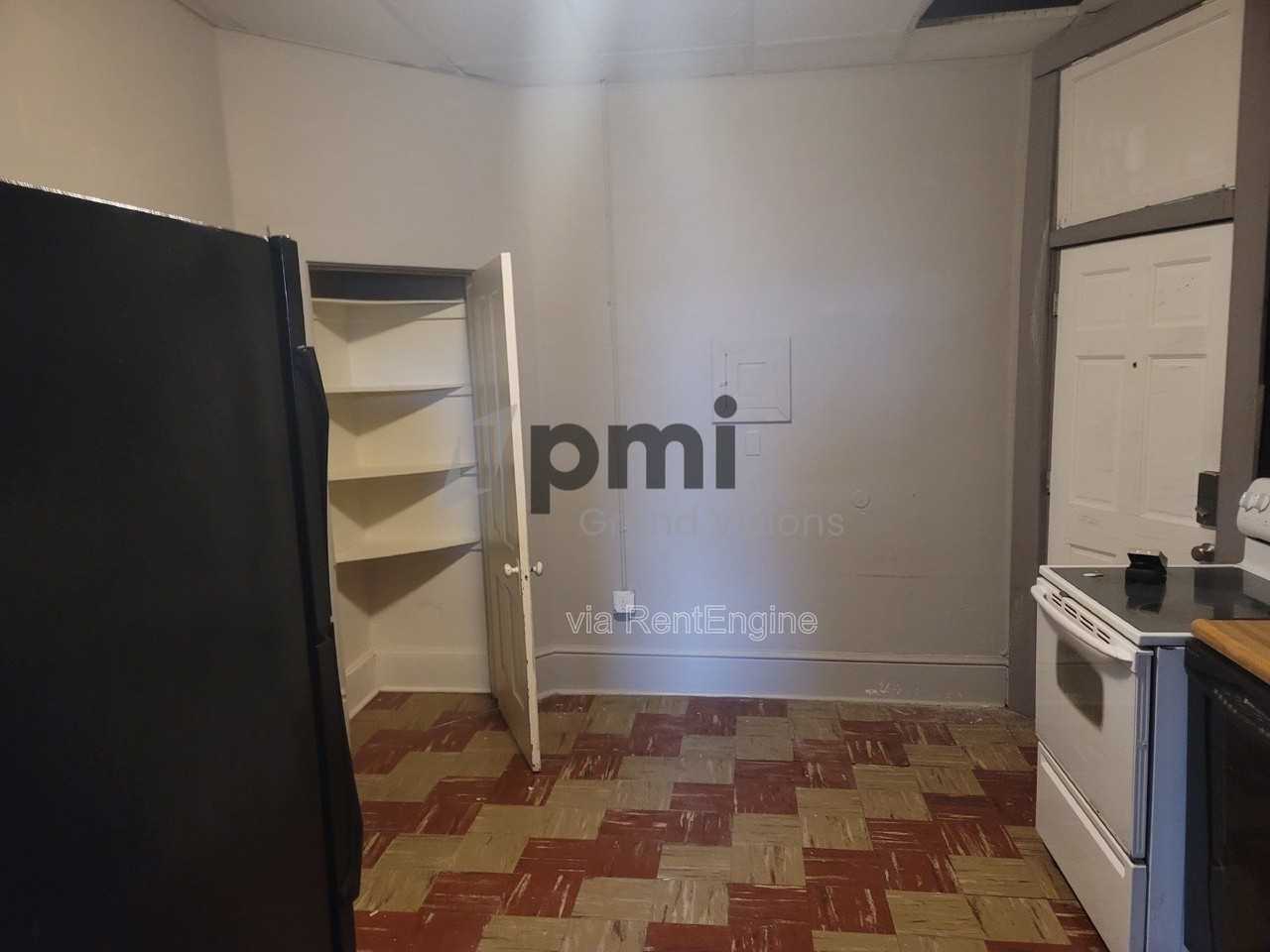 601 Monroe Ave #8 - Photo 2 of 21