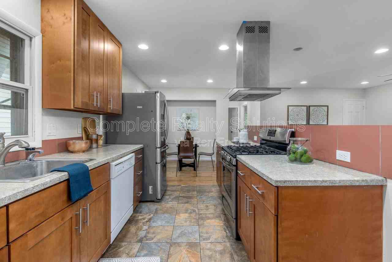 9551 Cantwell Dr - Photo 6 of 20