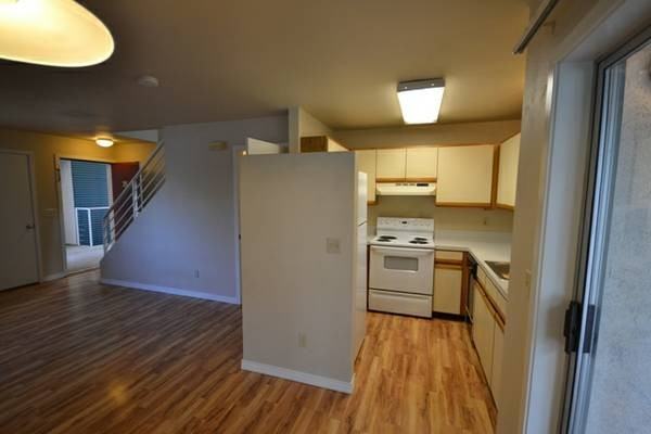 1012 S Longmont Ave - Photo 2 of 6