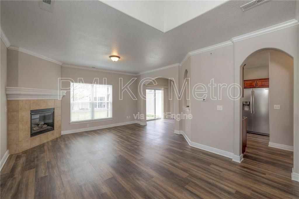8921 Inkster St - Photo 5 of 29