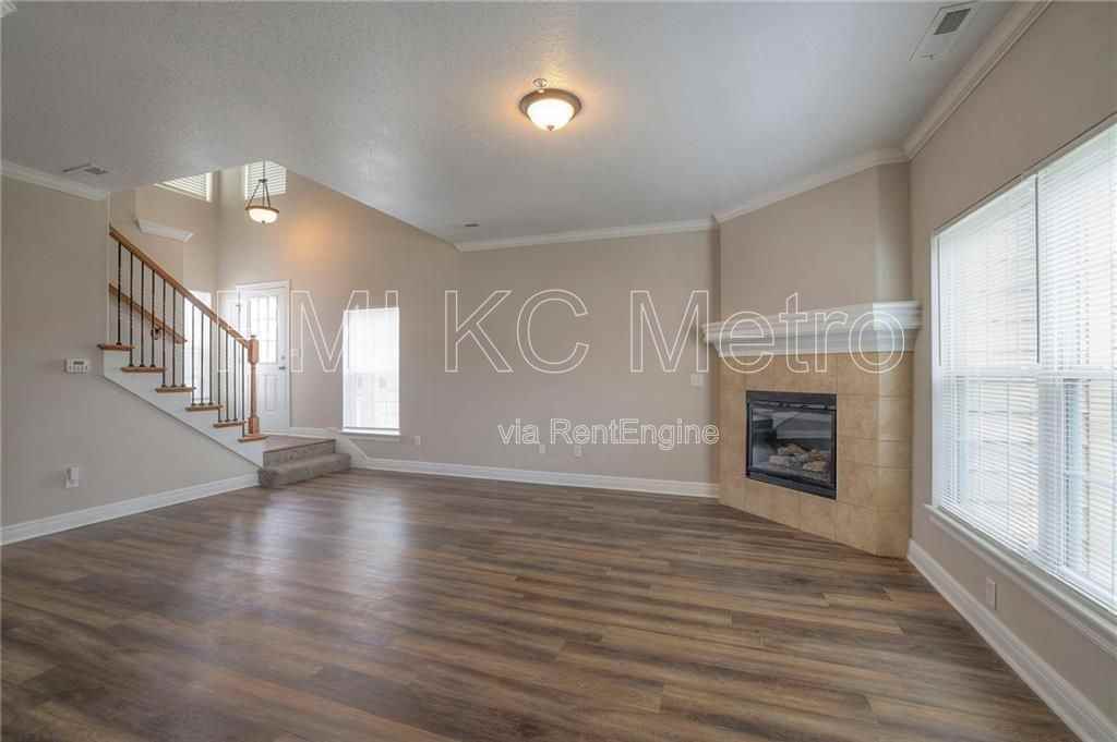 8921 Inkster St - Photo 6 of 29
