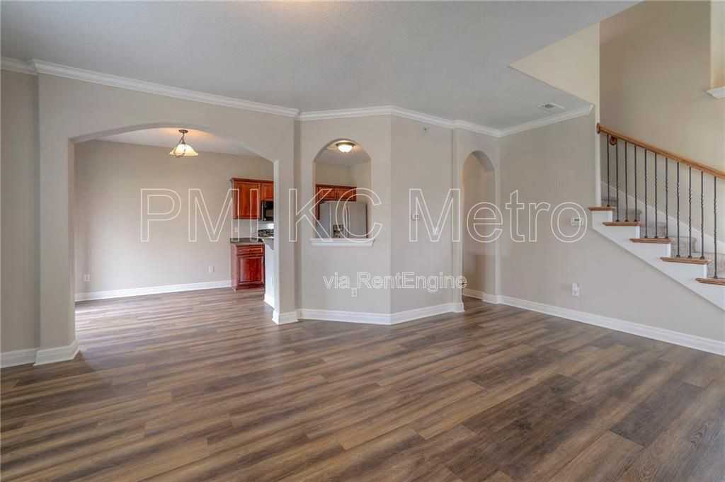8921 Inkster St - Photo 7 of 29
