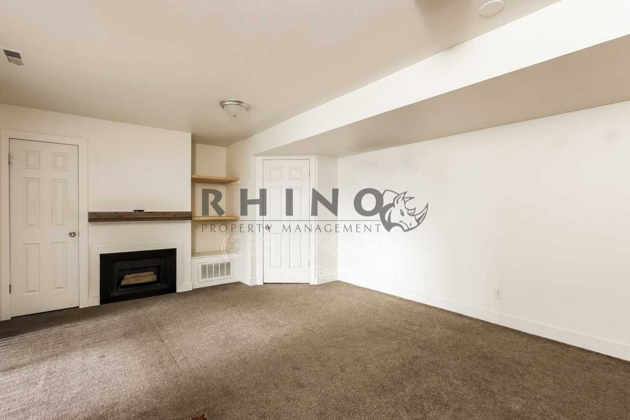 1767 Willowbrook Dr - Photo 5 of 26