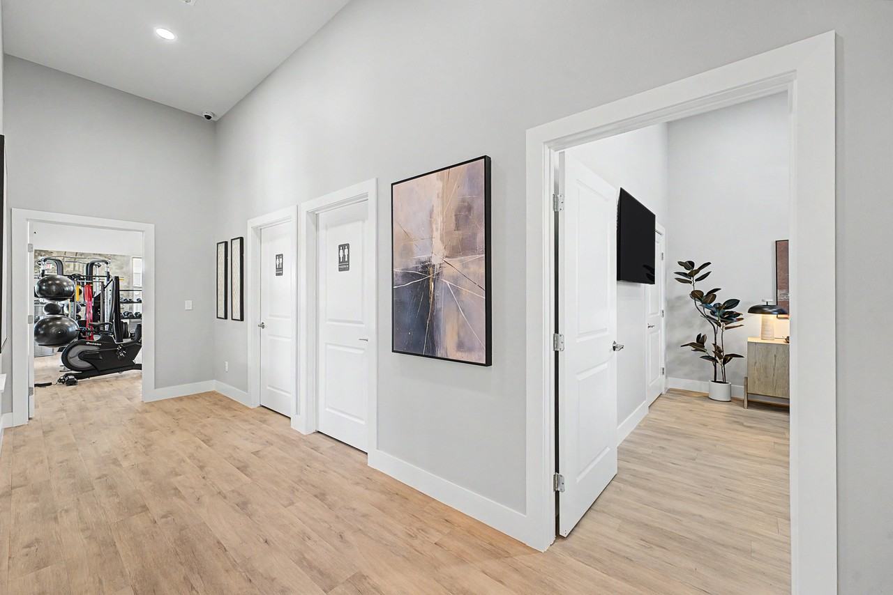 Hawthorne Grove - Photo 5 of 46
