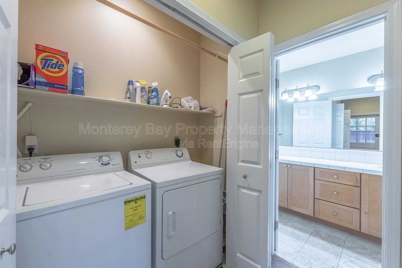 594 Lopez Ave - Photo 4 of 38