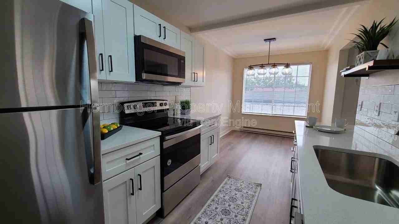 1924 N Crestline St #1 - Photo 2 of 10