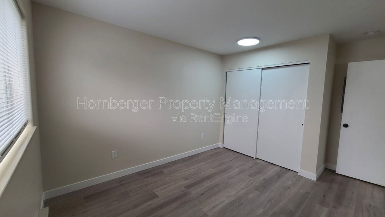 1924 N Crestline St #1 - Photo 7 of 10