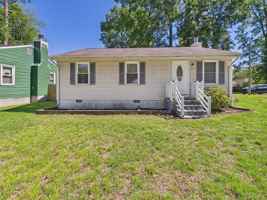 featured image of 835 Winnetka Ave