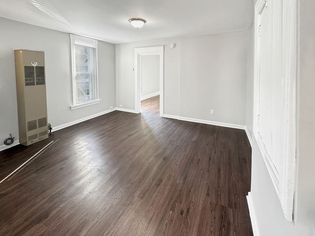 214 Gold Ave Nw #2 - Photo 3 of 6