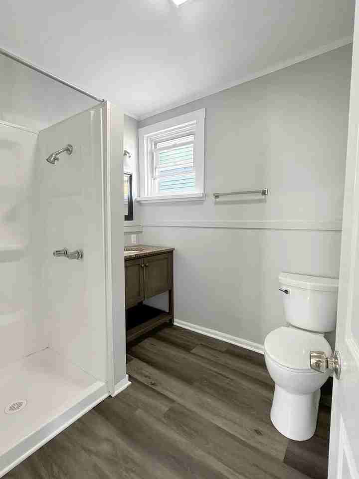 214 Gold Ave Nw #2 - Photo 5 of 6