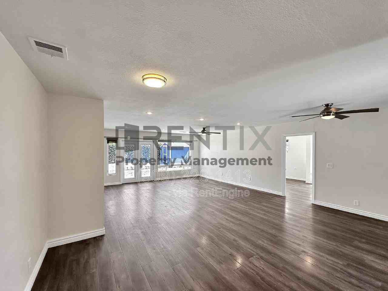 938 W Berkeley Ct - Photo 3 of 35