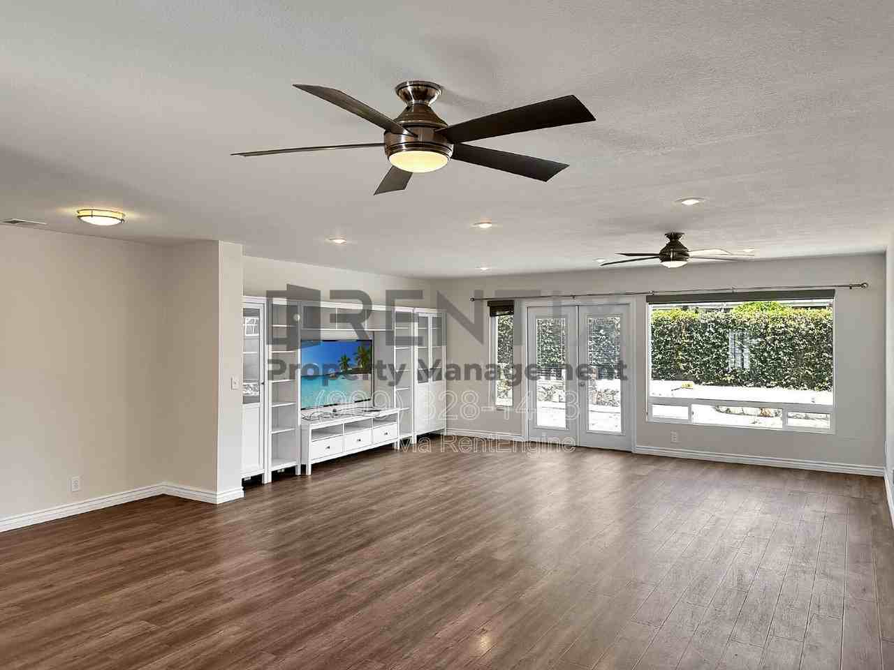 938 W Berkeley Ct - Photo 4 of 35