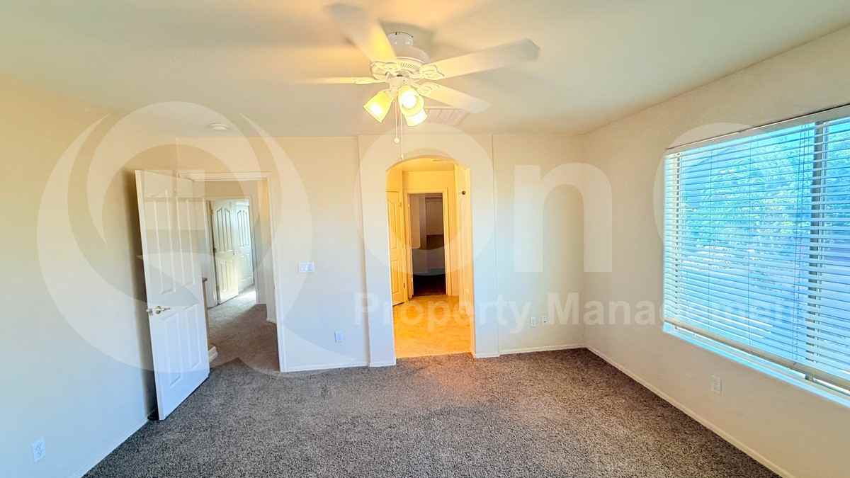 6458 W Blue Sky Dr - Photo 6 of 38