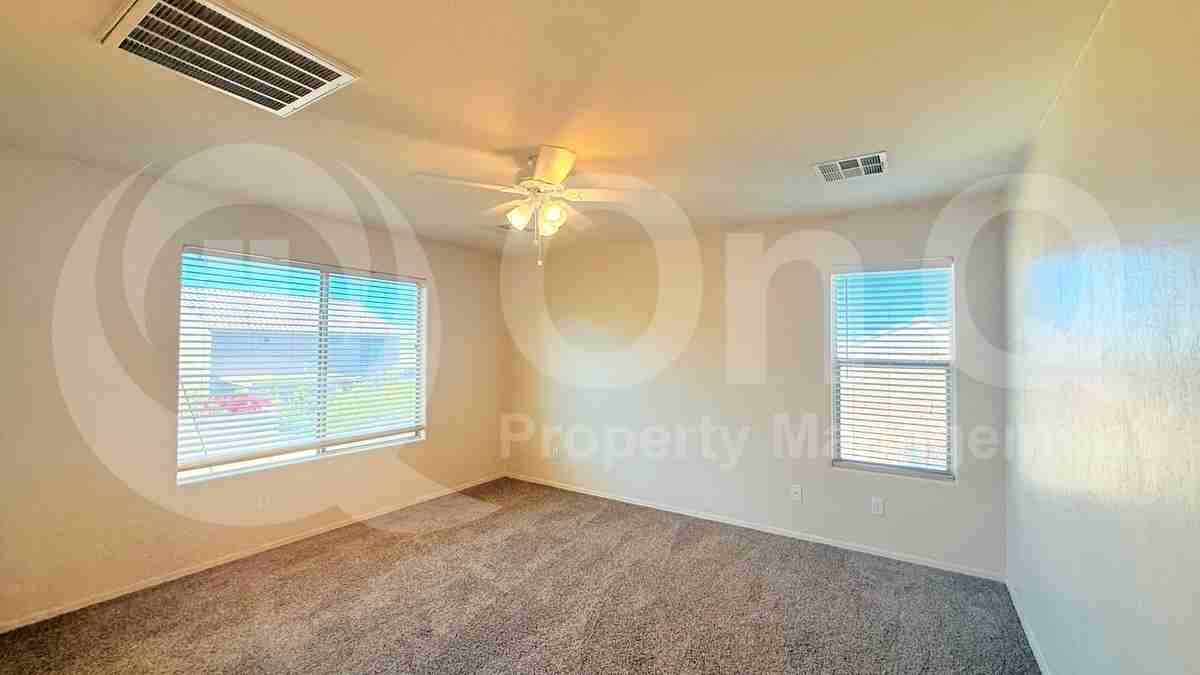 6458 W Blue Sky Dr - Photo 7 of 38