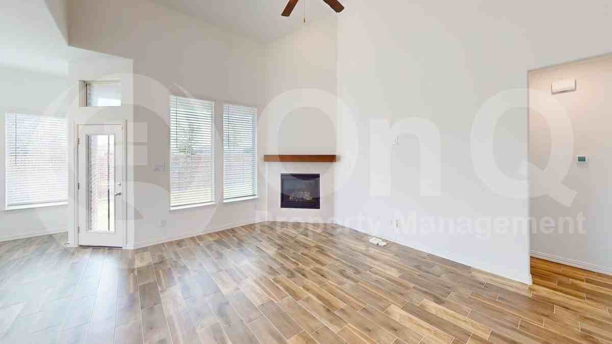 7324 Black Cherry Ln - Photo 5 of 36