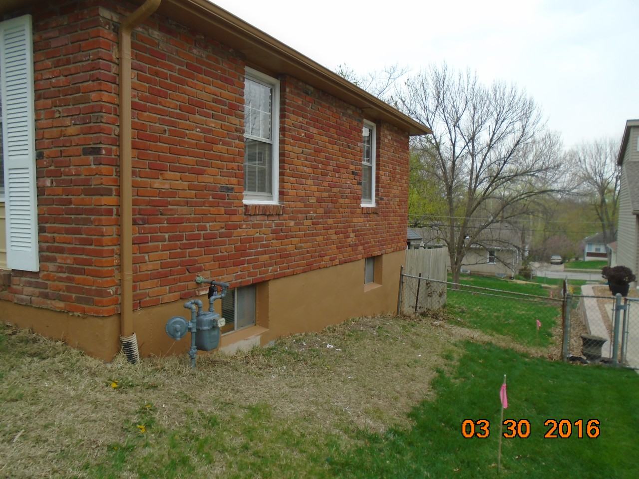 3917 S Bryant Dr - Photo 3 of 26