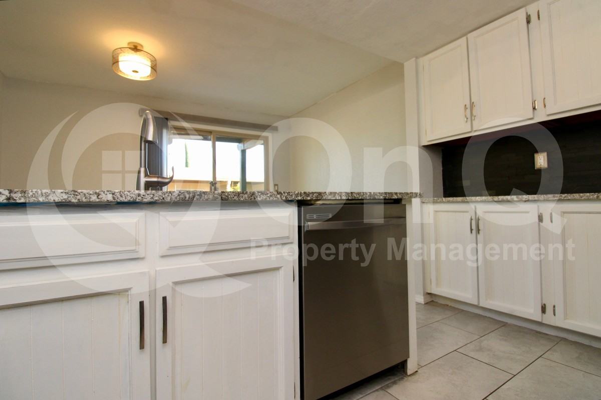 1931 N Camino Alicante - Photo 5 of 22