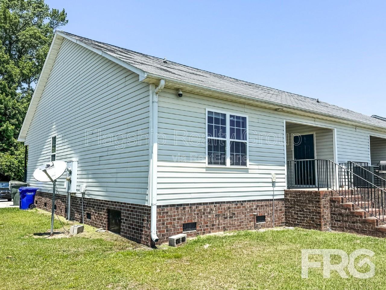 5180 Deveron St #B - Photo 3 of 31