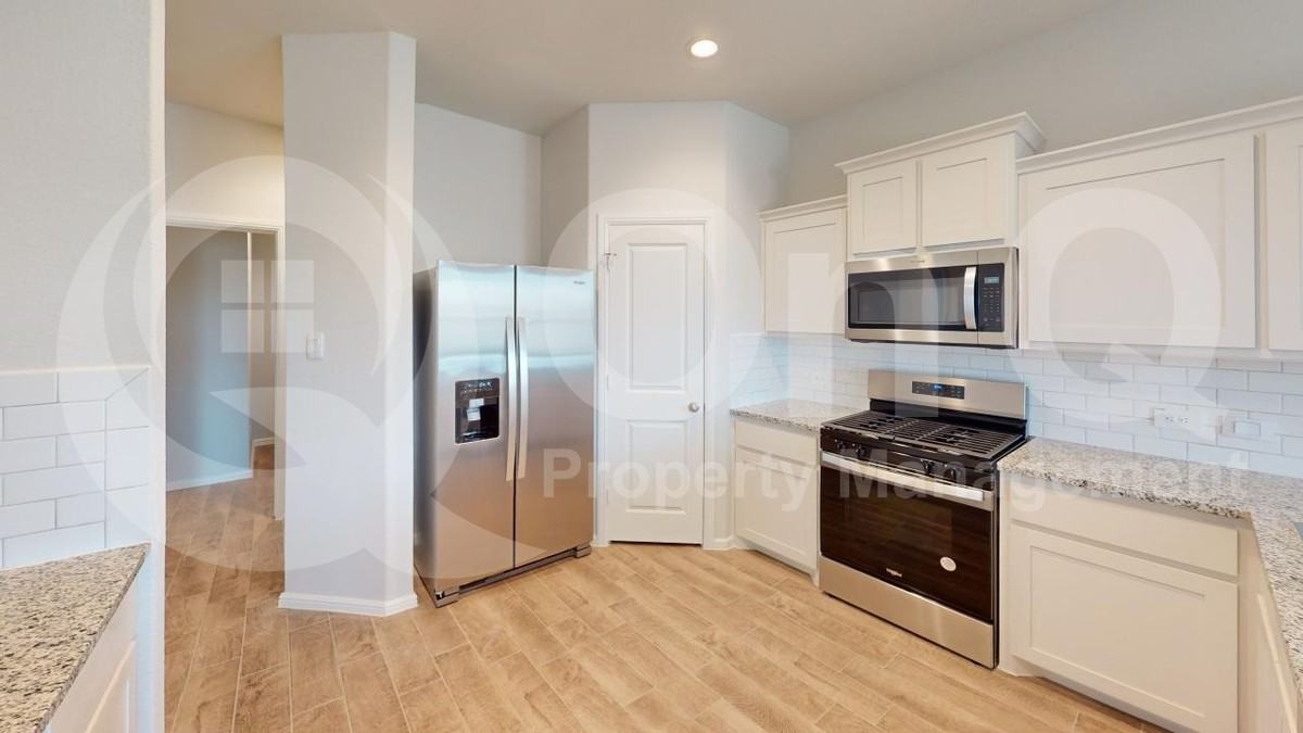 5459 Gold Pond Dr - Photo 4 of 24