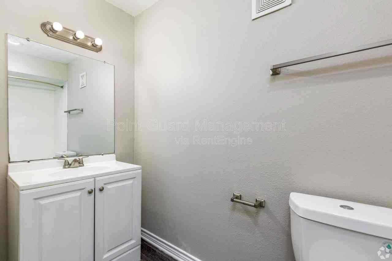 4562 W Kiest Blvd #2059 - Photo 3 of 15